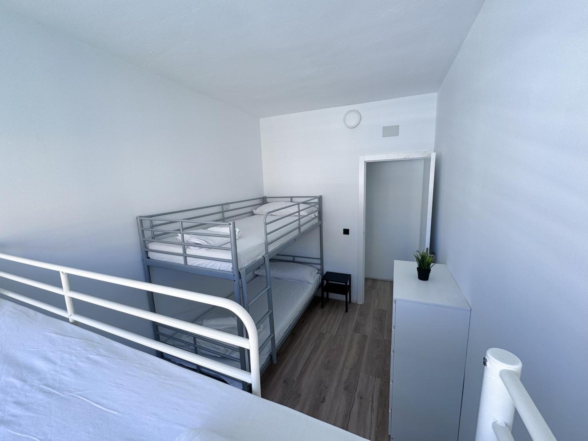 Muede Hostel Торемолинос Екстериор снимка