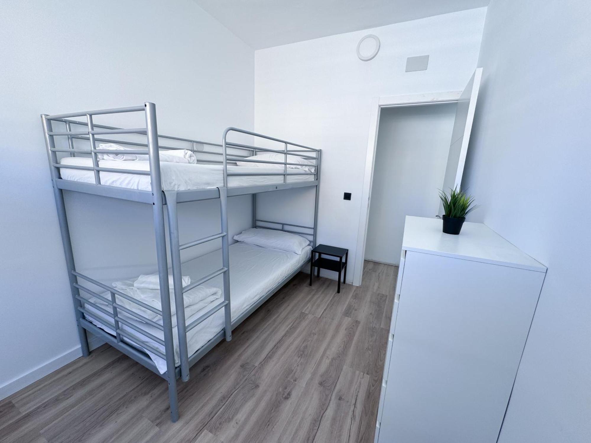 Muede Hostel Торемолинос Екстериор снимка